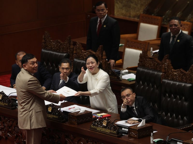 DPR sahkan revisi Undang-Undang TNI di tengah kritik tajam